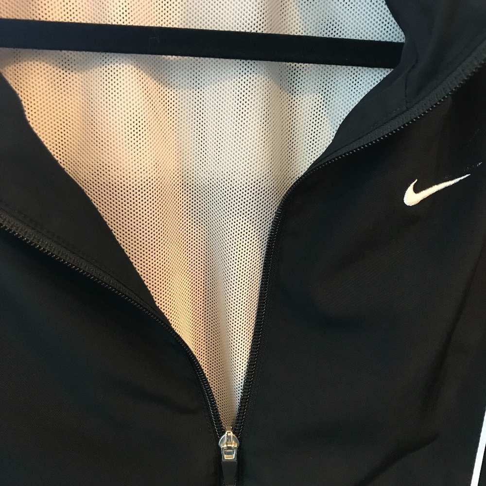 Nike Warm-Up Jacket w/Elastic Cuffs & Hem - Picture 4 of 5